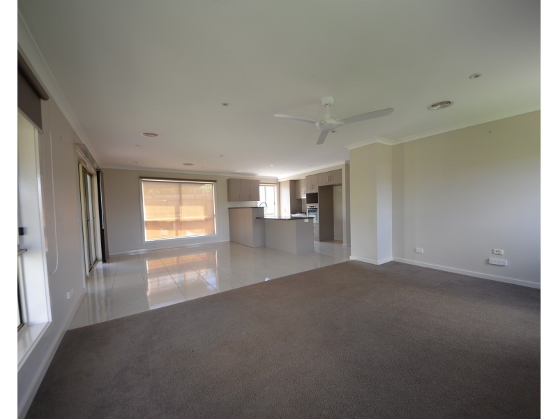 11 Isabel Court, Portland VIC 3305