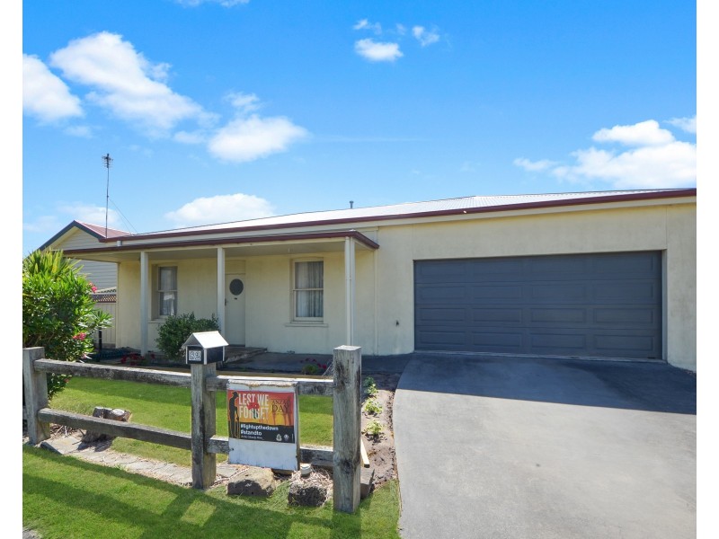 82 Blair Street, Portland VIC 3305