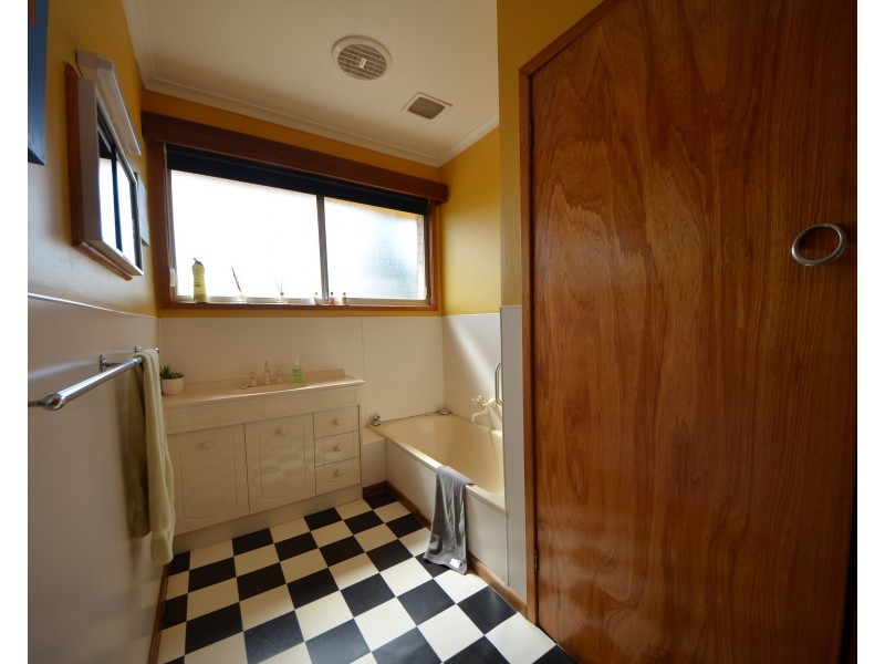 48 Waterford Avenue, Portland VIC 3305