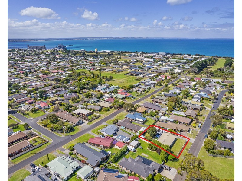 28 Tamora Crescent, Portland VIC 3305