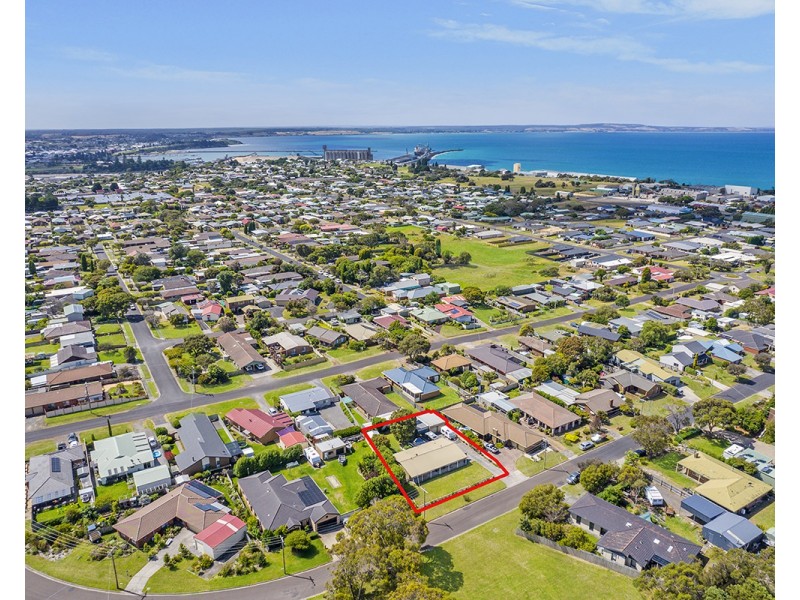 28 Tamora Crescent, Portland VIC 3305