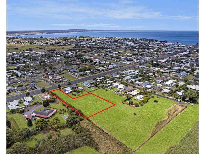 2/69 Otway Street, Portland VIC 3305