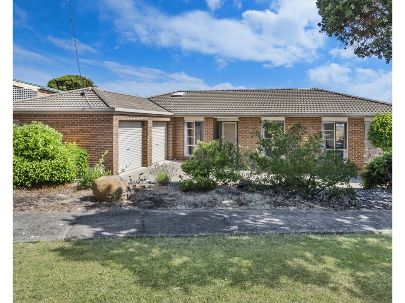 1 Carcoola Crescent, Portland VIC 3305