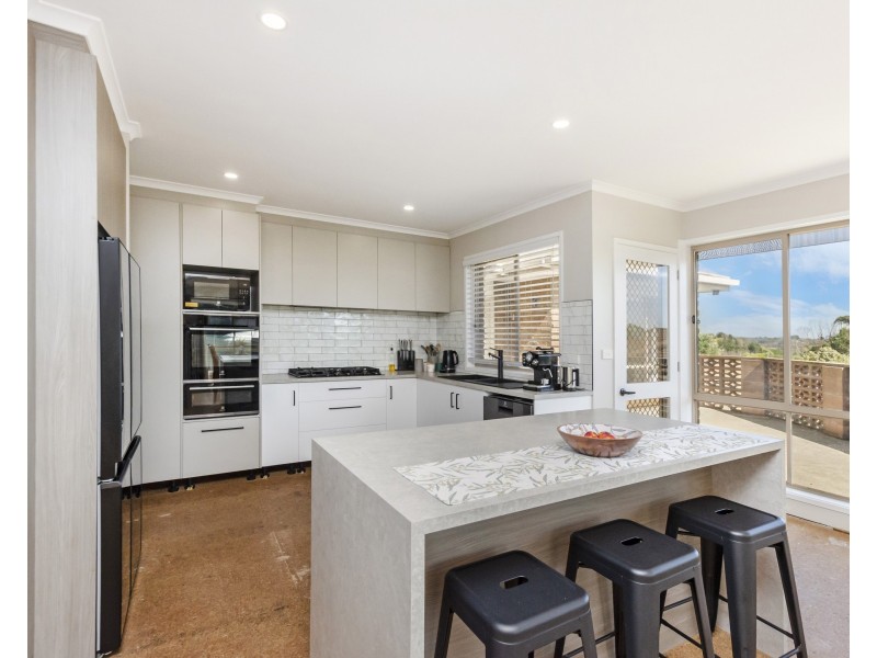 1 Carcoola Crescent, Portland VIC 3305