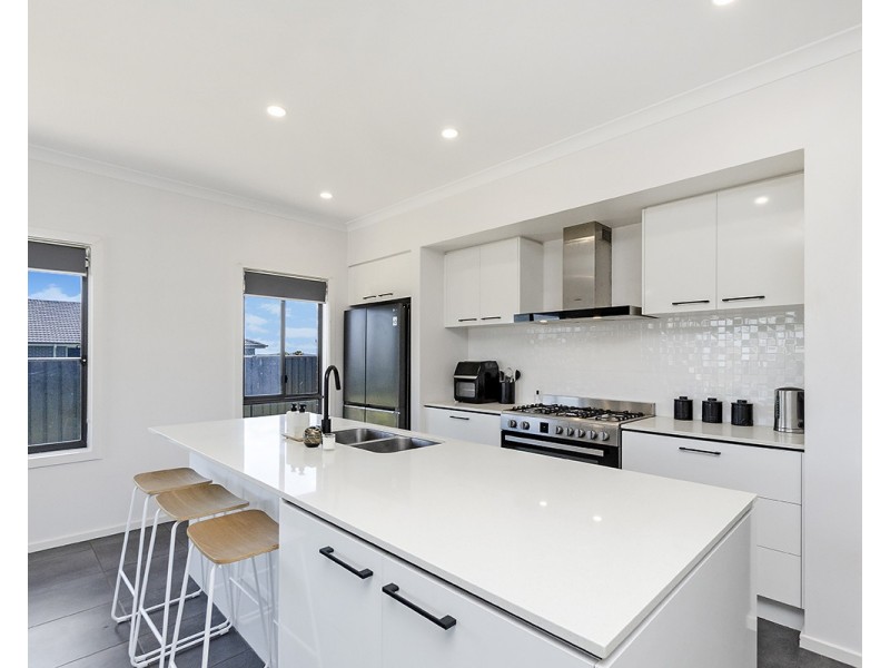 10 Valente Street, Portland VIC 3305