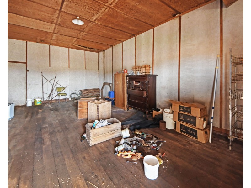 4516 Woolsthorpe-Heywood Road, Bessiebelle VIC 3304