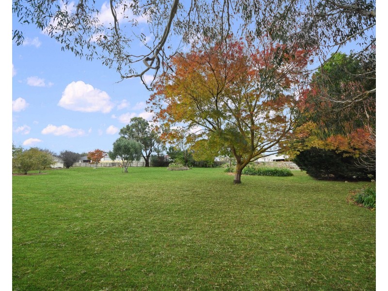 90 Bridgewater Road, Portland VIC 3305
