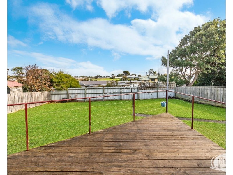 9 Adams Street, Portland VIC 3305
