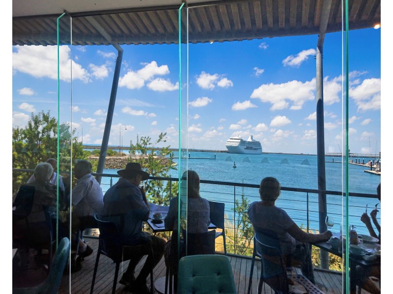 98 Lee Breakwater Road, Portland VIC 3305