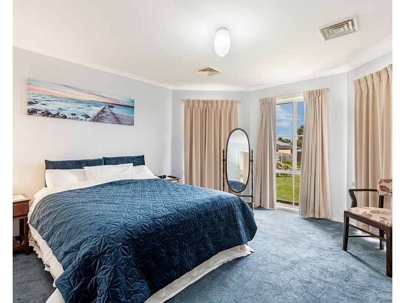 8 Donegal Court, Portland VIC 3305