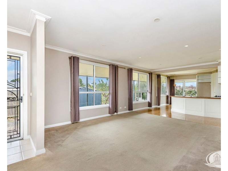 54 Learmonth Street, Portland VIC 3305