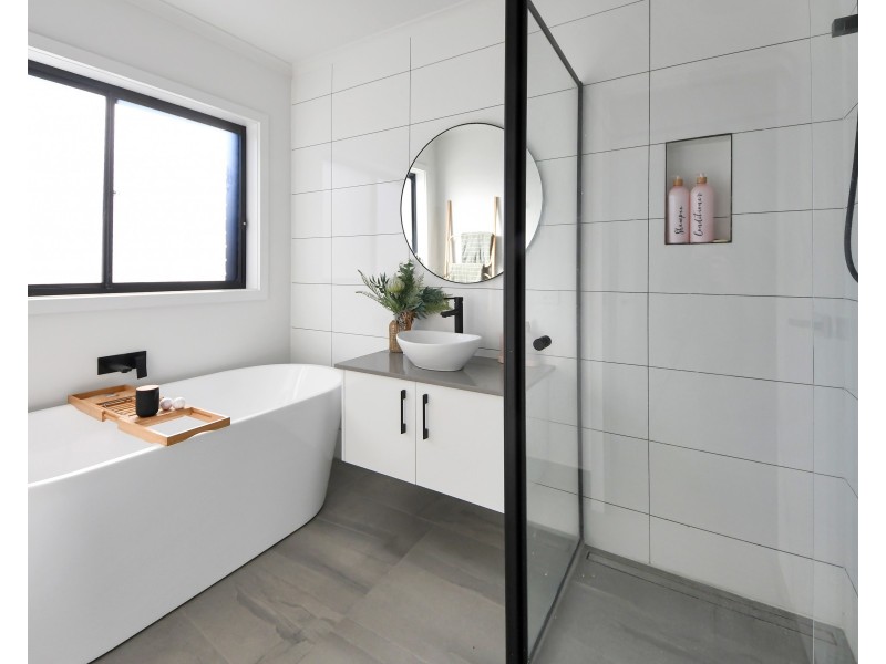 2 Blue Water Court, Portland North VIC 3305