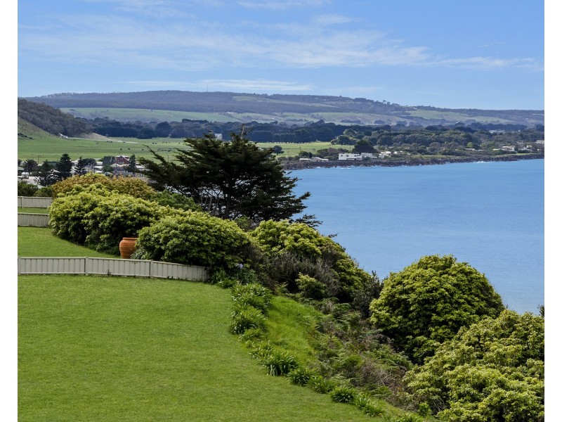 9 Seaview Terrace, Portland North VIC 3305
