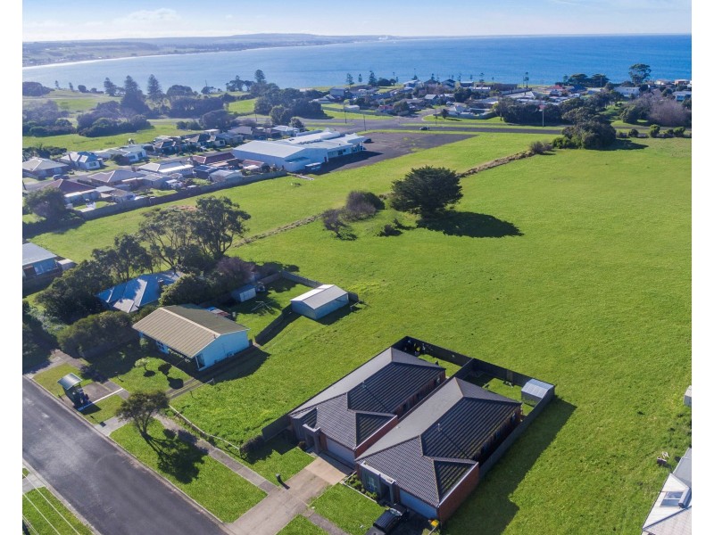 7b Cypress Lane, Portland VIC 3305