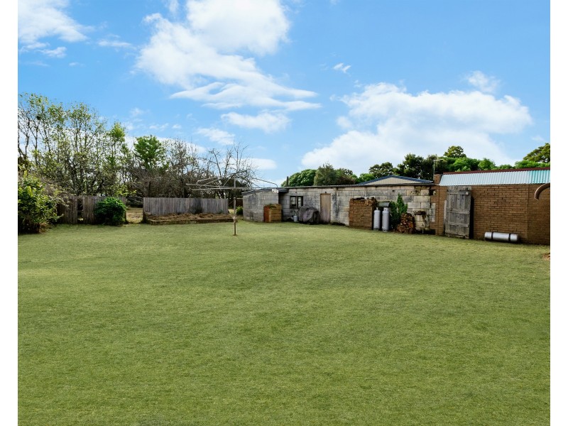 1 Blake Street, Heywood VIC 3304