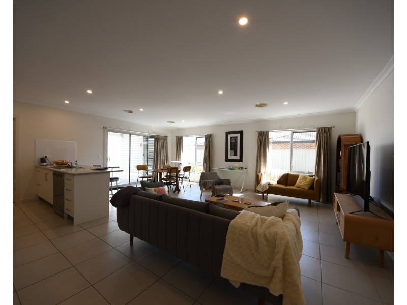 15 Atlantis Avenue, Portland VIC 3305