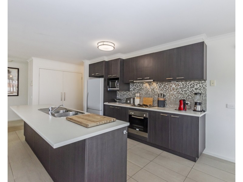 2 Madeira Close, Portland VIC 3305