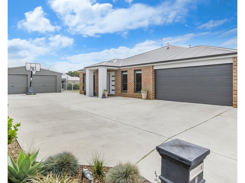 4 Barrett Court, Portland VIC 3305