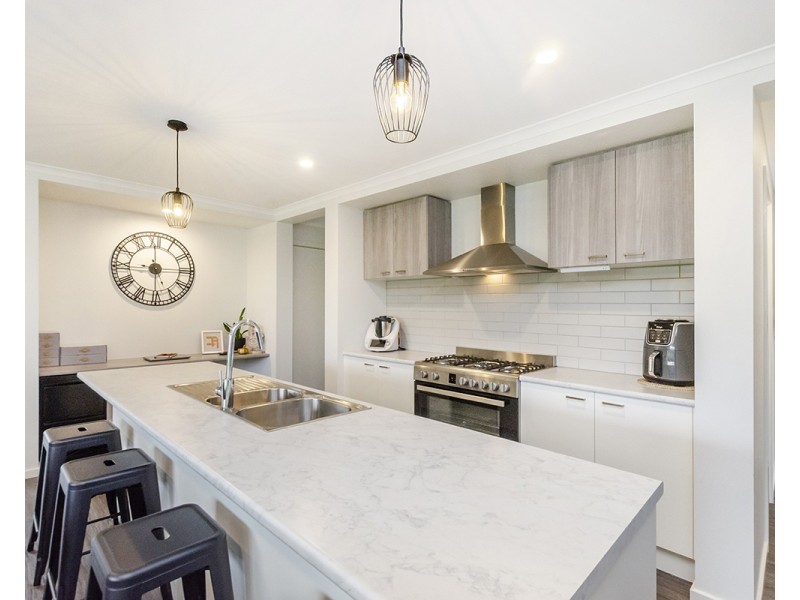 4 Barrett Court, Portland VIC 3305