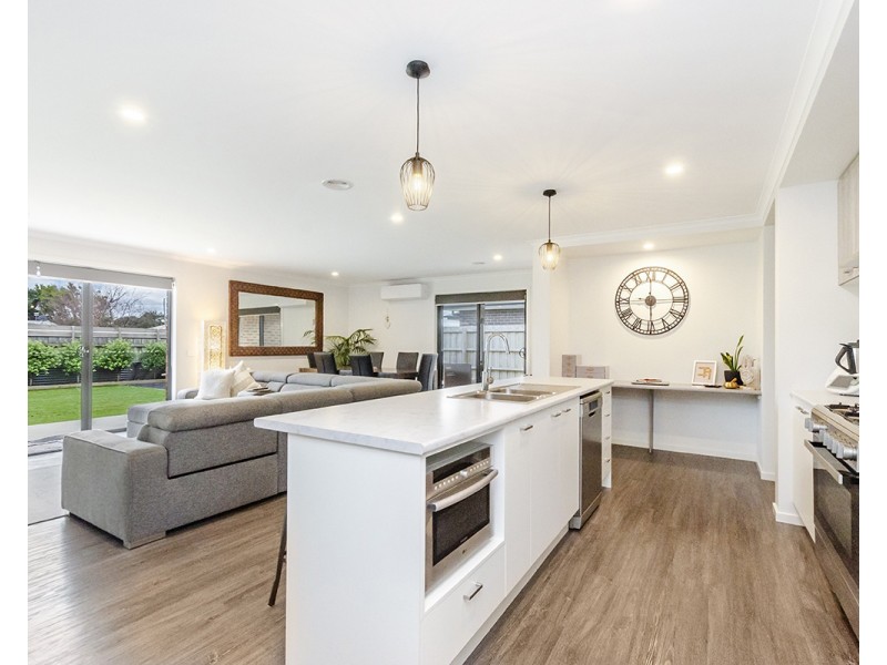 4 Barrett Court, Portland VIC 3305