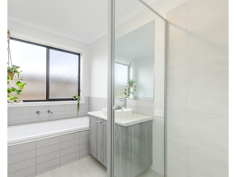 4 Barrett Court, Portland VIC 3305