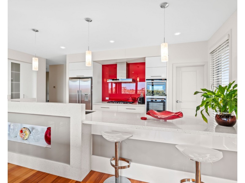2 Laguna Court, Portland VIC 3305