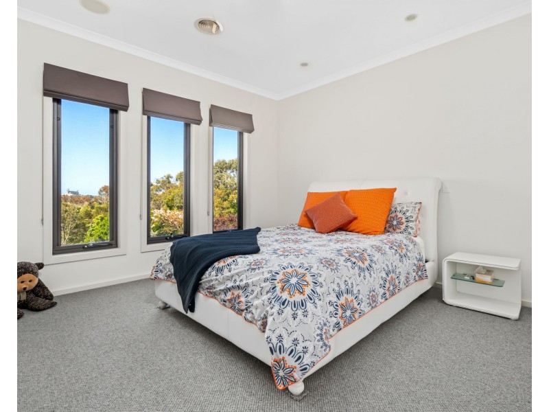 2 Laguna Court, Portland VIC 3305