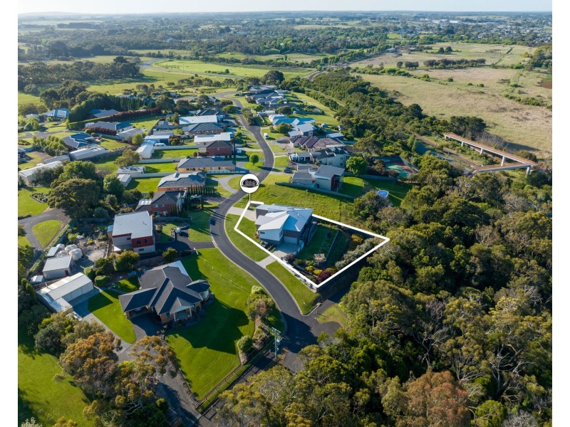 2 Laguna Court, Portland VIC 3305