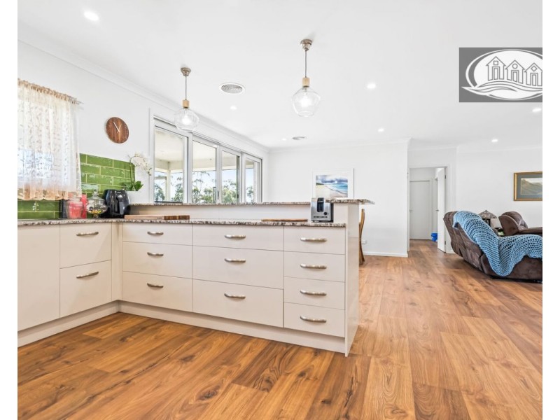 14 Denhill Court, Portland VIC 3305