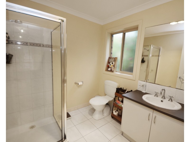 2/7 Shevill Court, Portland VIC 3305