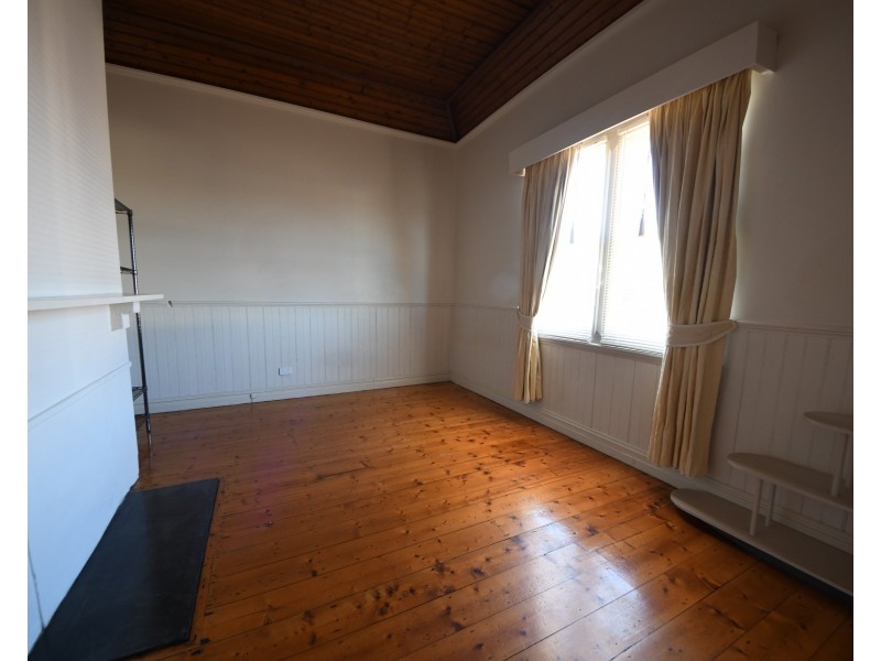 102 Hurd Street, Portland VIC 3305