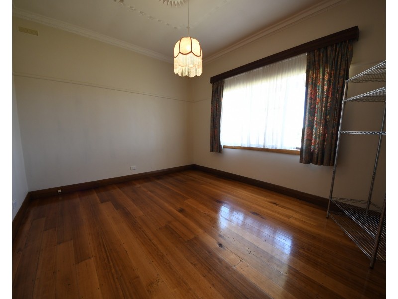 102 Hurd Street, Portland VIC 3305