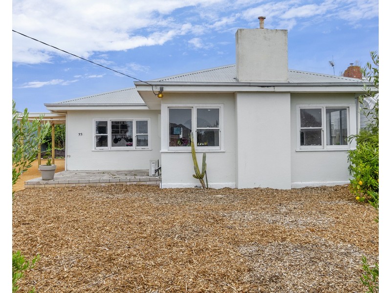 33 Waterford Avenue, Portland VIC 3305