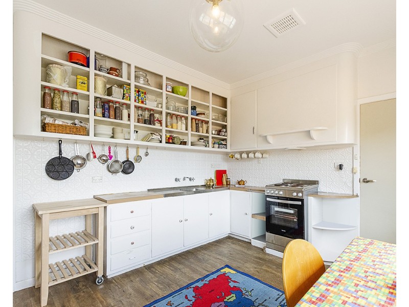 33 Waterford Avenue, Portland VIC 3305