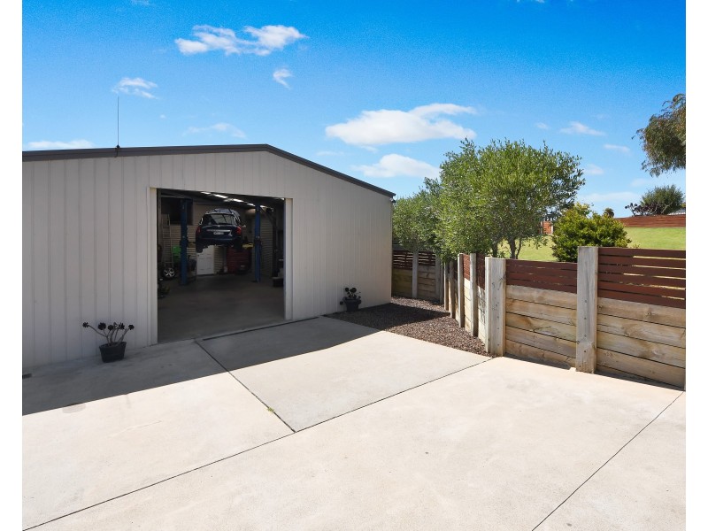 26 Laguna Court, Portland VIC 3305