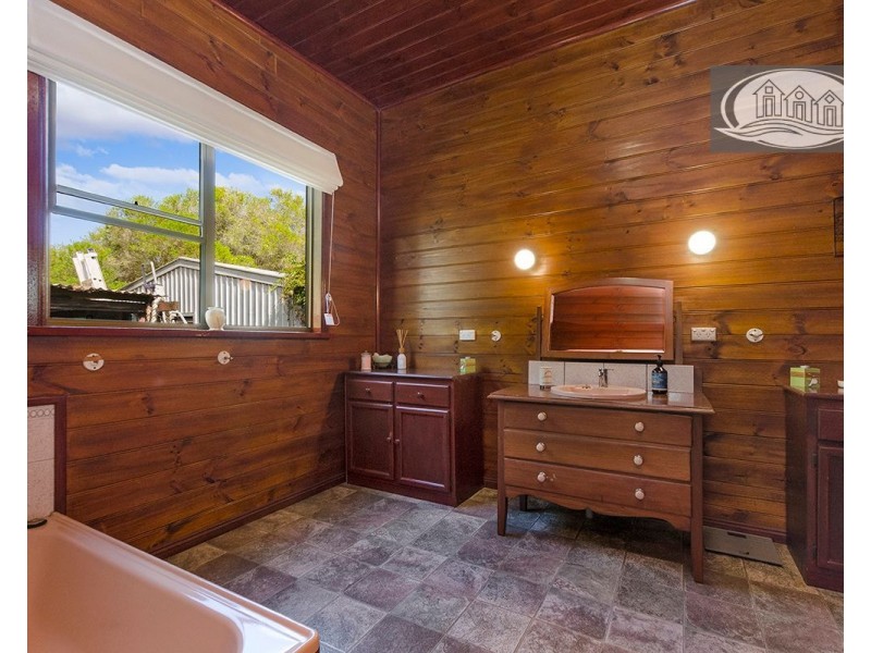 145 Bridgewater Road, Portland VIC 3305