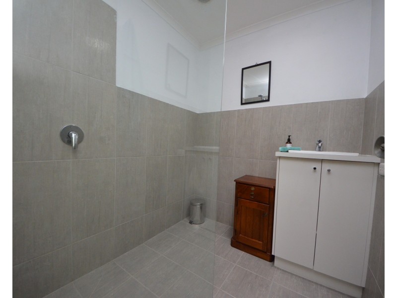 4/5 Francis Street, Portland VIC 3305