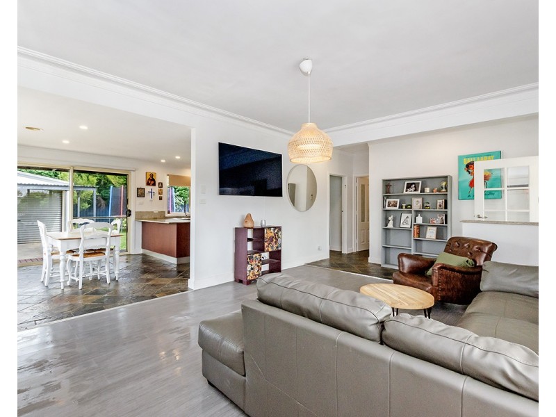 35 Waterford Avenue, Portland VIC 3305