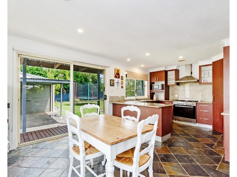 35 Waterford Avenue, Portland VIC 3305