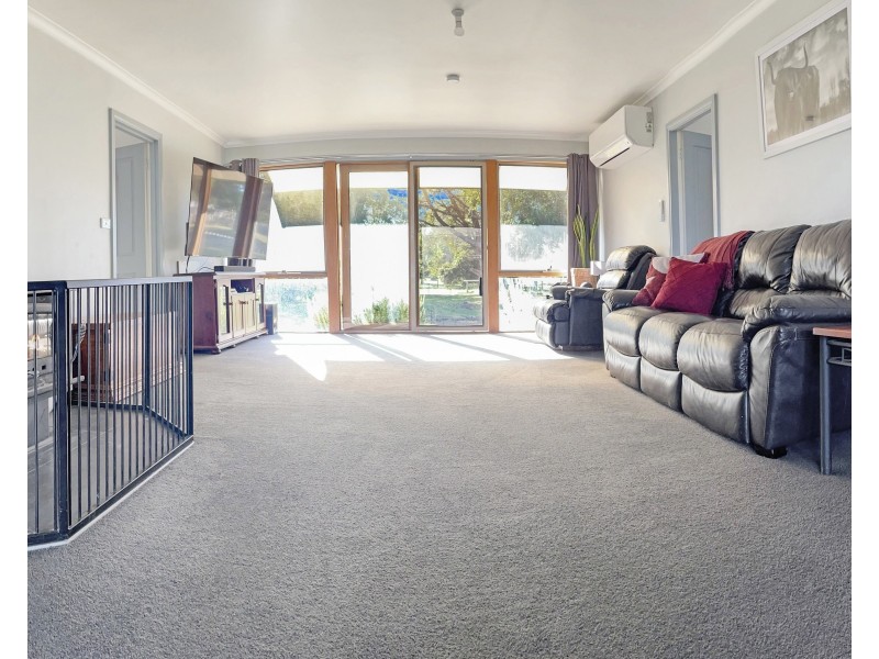 8729 Princes Highway, Portland VIC 3305