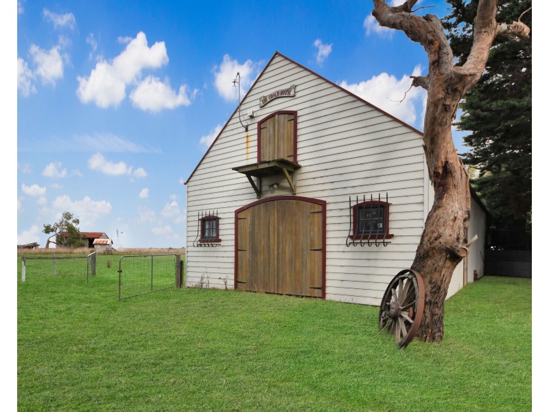 33 Portland Nelson Road, Portland VIC 3305