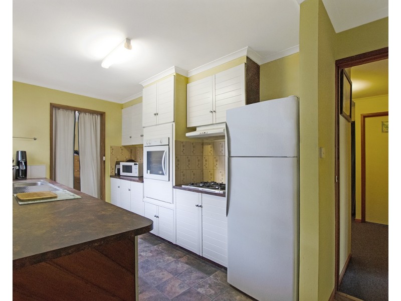 16 Barrowby Street, Portland VIC 3305