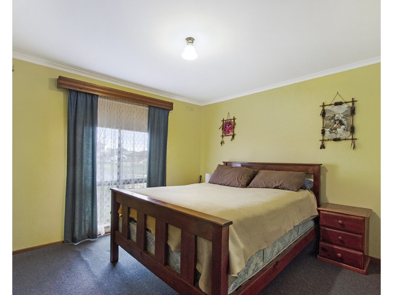 16 Barrowby Street, Portland VIC 3305