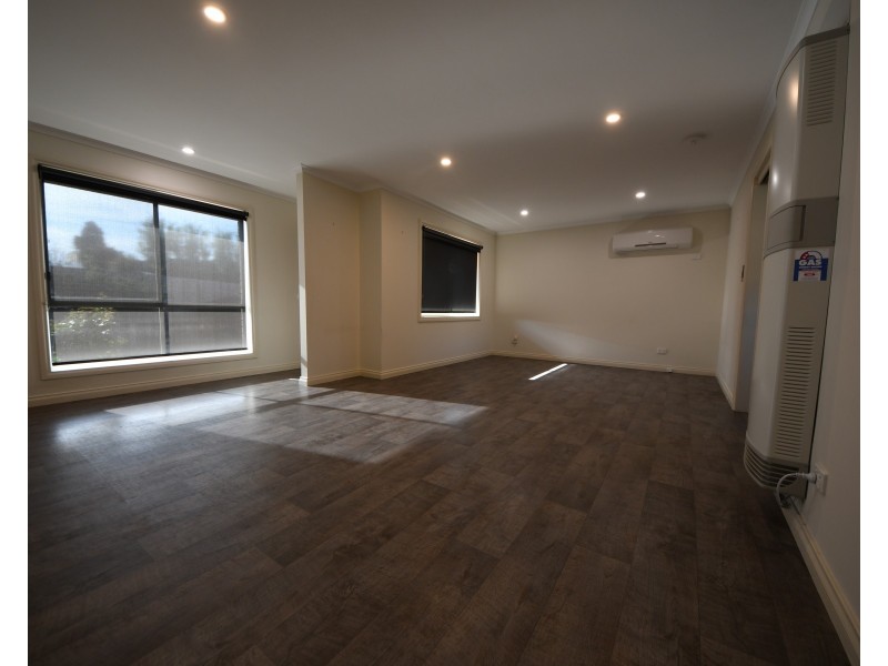 14 Juliani Place, Portland VIC 3305