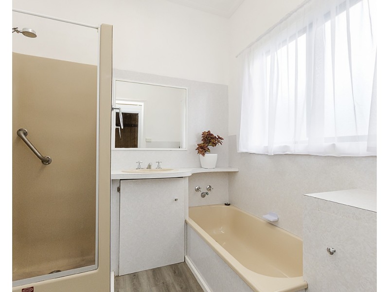 30 Darling Street, Heywood VIC 3304