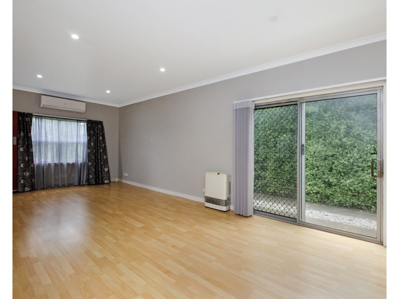 21 Valmai Avenue, Portland VIC 3305