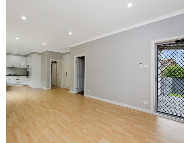 21 Valmai Avenue, Portland VIC 3305