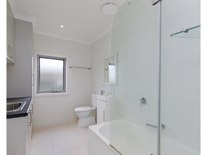 21 Valmai Avenue, Portland VIC 3305