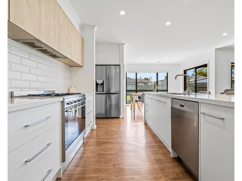 1 Levett Court, Portland VIC 3305