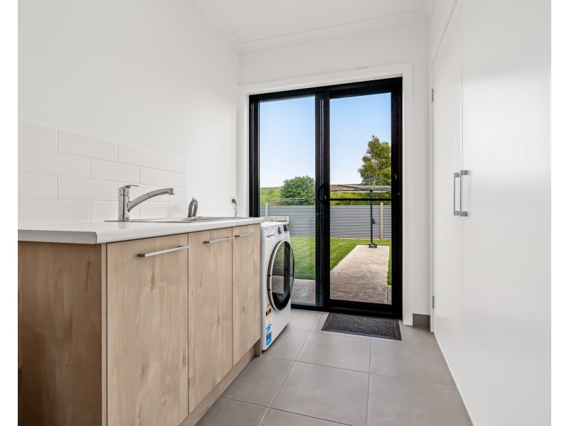 1 Levett Court, Portland VIC 3305